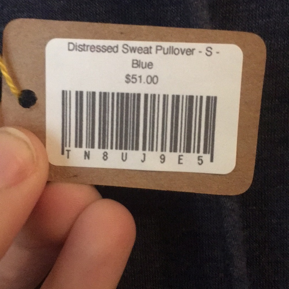 Distressed pullover - Picture 2 of 3